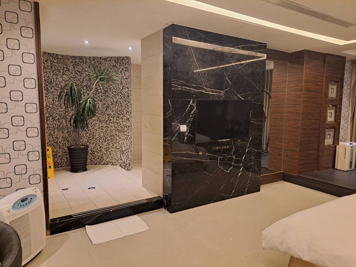 友萊精品旅館