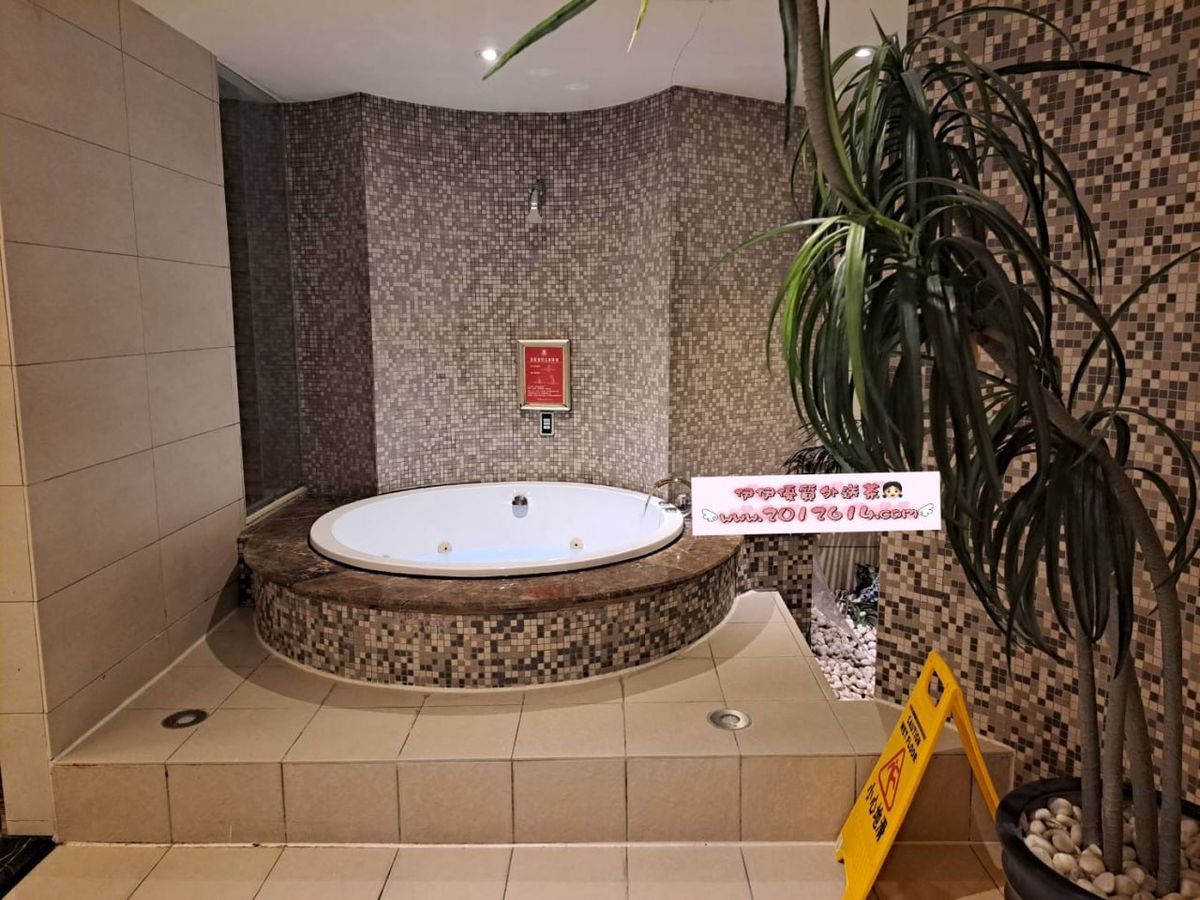 友萊精品旅館