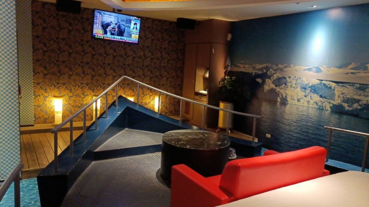 探索汽車旅館-中和館